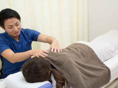 肩の痛みを確認